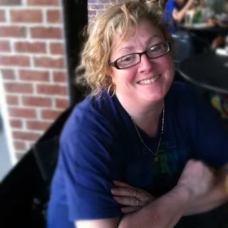 Kirsten R.