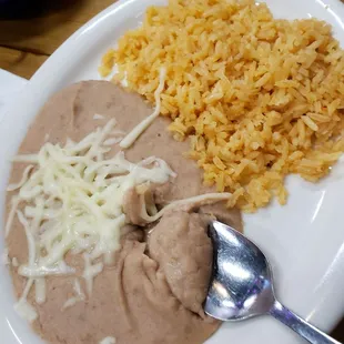 This is the rice and beans that came with the dish.