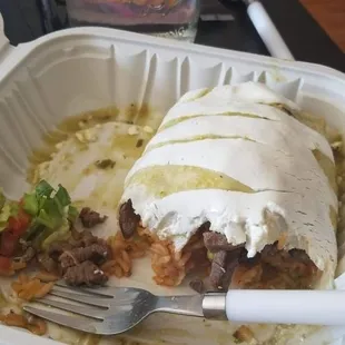 Steak burrito with tomatillo