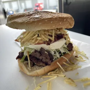 Hamburgersa Venezolana    100 carne hecha en casa