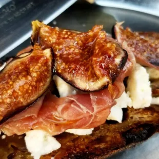 Fig and ham toast