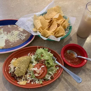 mexican food and drinks
