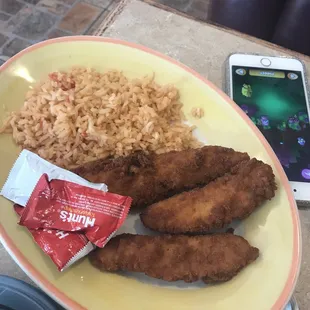 Chicken fingers meal for kids