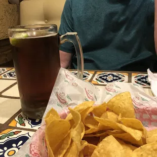 my medium beer and chips