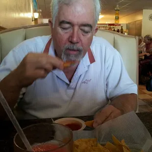 Dave eating ay El Maguey in Independence.