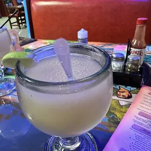 a margarita in a glass