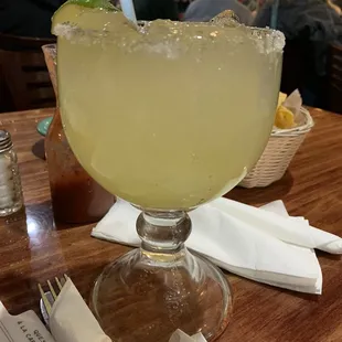 a margarita in a glass