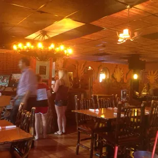 Awesome atmosphere, awesome service, and awesome food!