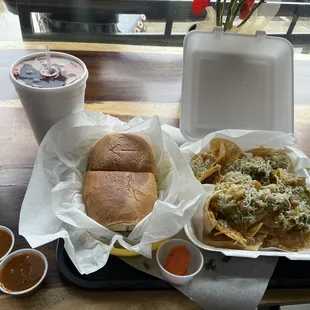 Torta, Chips with guacamole and Jamaica