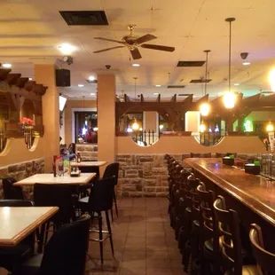 sushi and sashimi, interior