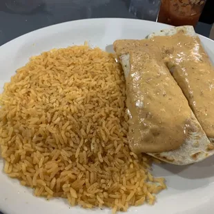 Burros Chipotle - Grilled Chicken Burritos with chipotle cheese sauce.