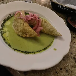 Empanada de Camaron Adobado