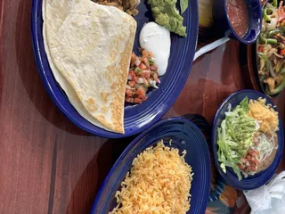Los Tres Hermanos Restaurant