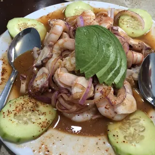 Tostada de Camaron Con Pulpo