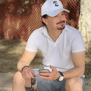 Andy M.