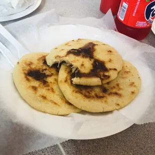 Pupusa revuelta
