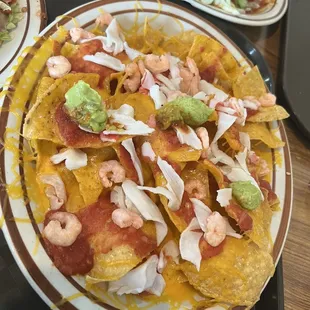 Seafood nachos
