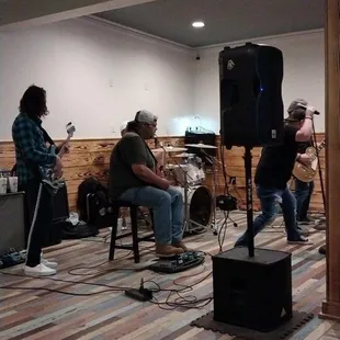 I love that El Mejor now has live bands to listen to while you eat and drink Tequila