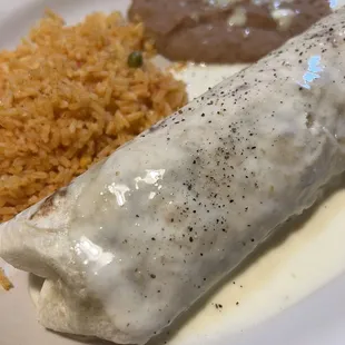 a plate of mexican food
