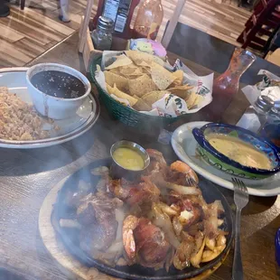 Sizzling hot shrimp brochettes