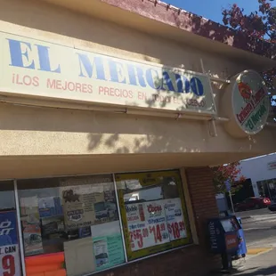 the front of a mexican restaurant