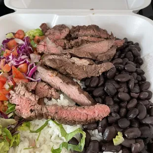 The bowl with perfectly cooked ingredients! This is the Carne Asada