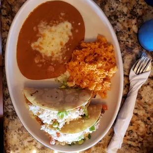 Shredded beef taco combo