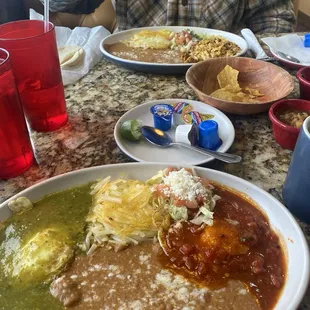 2. Huevos Divorciados Breakfast 6. Chorizo con Huevo Breakfast