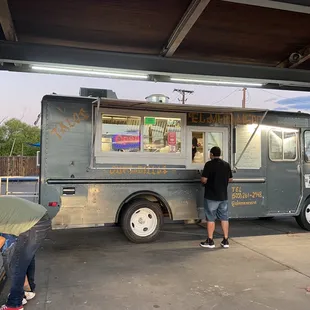 Mero Mero Food Truck