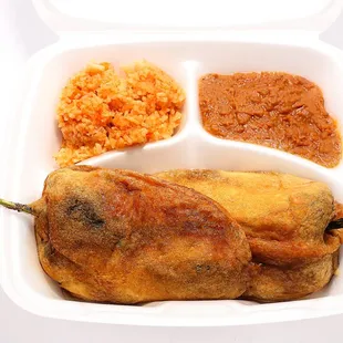 Chile Rellenos Mixtos 
 1 de Picadillo y 1 de Queso