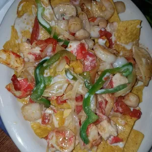 Seafood nachos