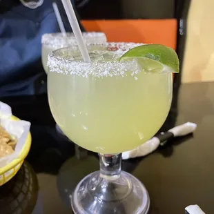 a margarita in a glass
