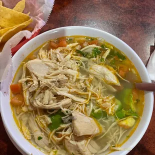 Sopa de pollo / chicken soup
