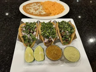 Los Mariachis Mexican Grill