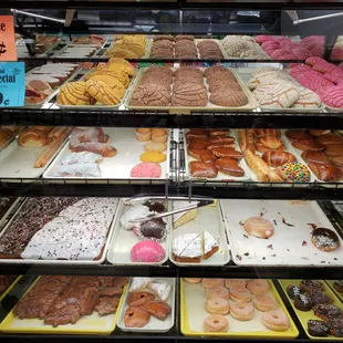 Looking for items to take back to Florida #yelpjax