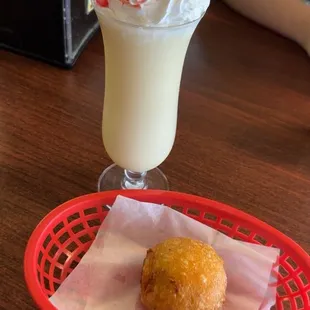 Piña colada y relleno de papa