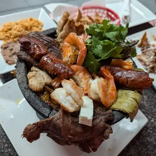 El Molcajete con Camaron