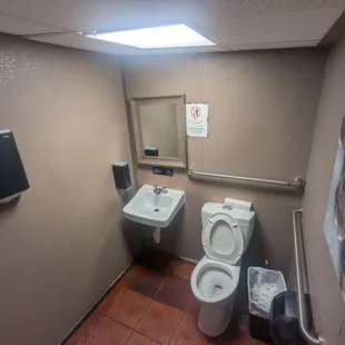 Obligatory bathroom photo.