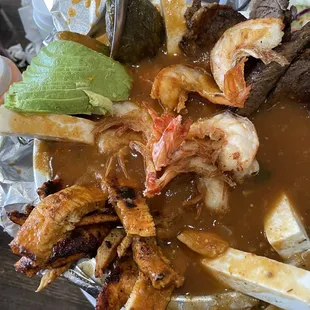 Molcajete mar y tierra