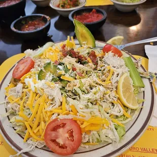 Topopo salad with chickrn