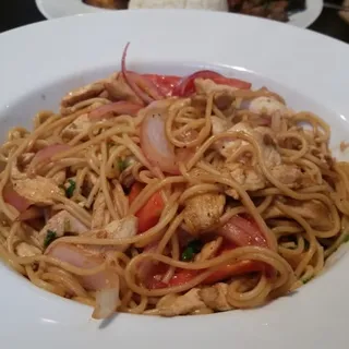 Saltado de Pollo (Lunch)