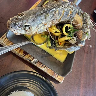 Super Mariscos - Whole Fish
