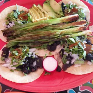 Tacos De Frijoles