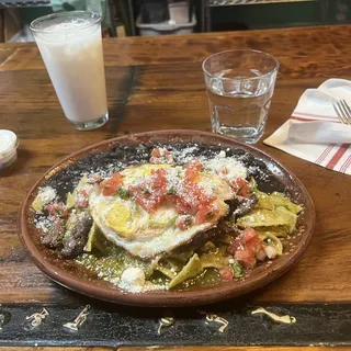 Chilaquiles w/Carne Asada