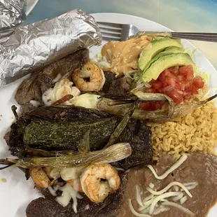 Carne Asada y camarones