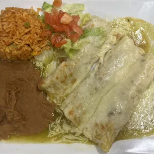 Enchiladas verdes de pollo