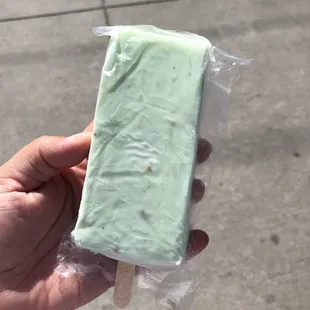 Pistachio paleta ($2)