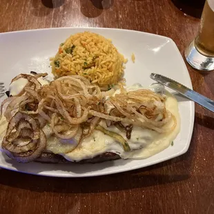 Churrasco con Queso y Cebollas