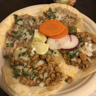 Pollo and carnitas tacos