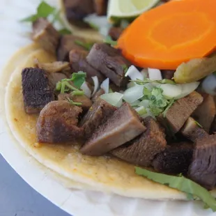 Closeup of lengua ($2.00 US)